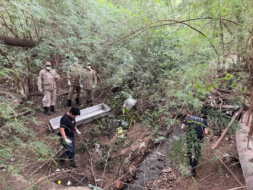 1000326902-1024x768 Corpo de Homem Encontrado em Decomposição em Córrego de Cuiabá