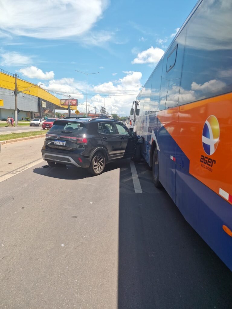 1000336380-768x1024 Grave Acidente na Av. da FEB Deixa Trânsito Paralisado em VG