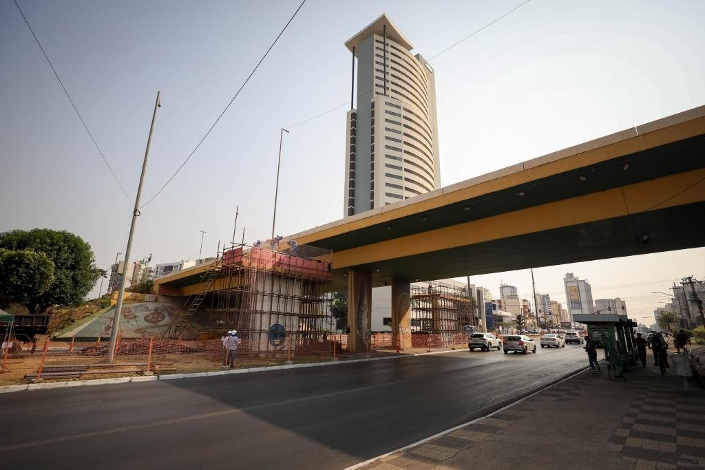 293A6458 Interdições nas Avenidas de Cuiabá: Obras do Viaduto Complexo Leblon