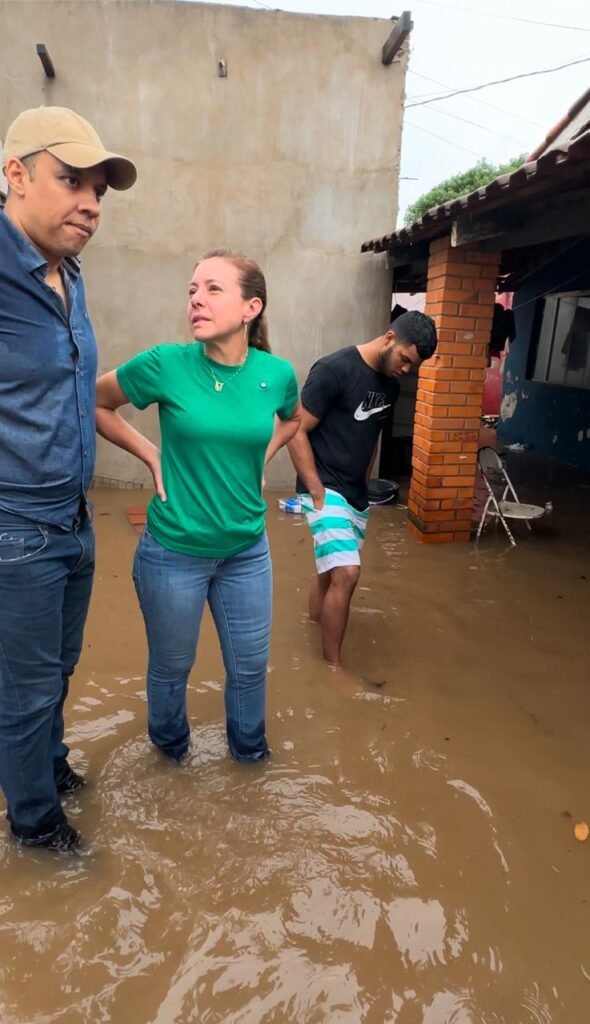 WhatsApp-Image-2025-02-02-at-07.07.25-590x1024 Prefeita Flávia Denuncia Negligência e Cobra Ações Urgentes Contra Alagamentos em VG