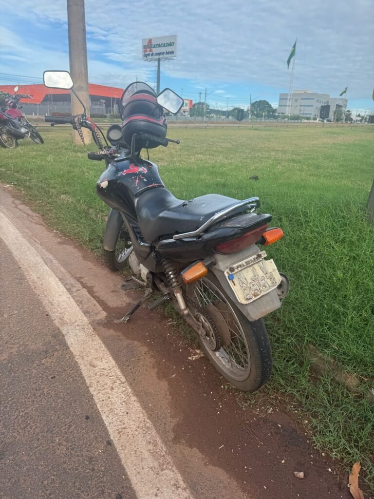 WhatsApp-Image-2025-02-12-at-08.34.12-768x1024 Acidente na BR-364 em Rondonópolis Envolve Pick-up e Duas Motocicletas