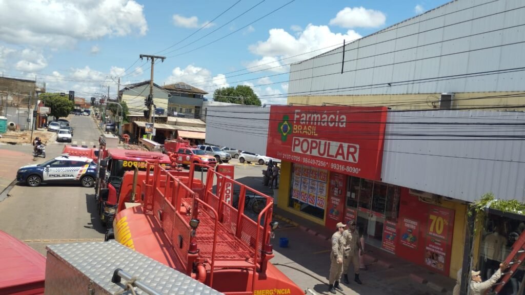 1000384491-1024x576 Incêndio de Grandes Proporções Atinge Restaurante em Cristo Rei