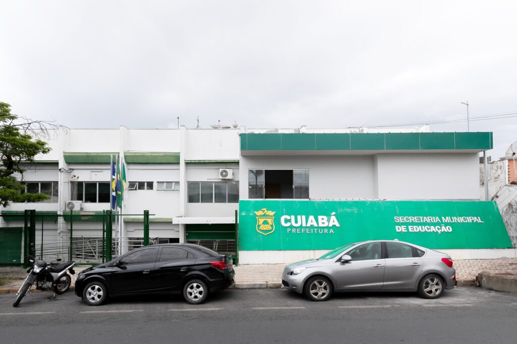 2025-02-12-18-08-0h4a6894-1-2-67ad1bc121c7c-1024x683 Prefeitura de Cuiabá convoca 56 candidatos aprovados na Educação