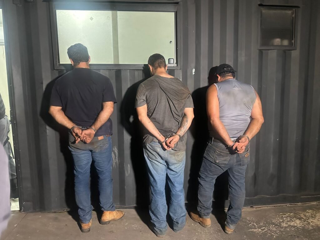 WhatsApp-Image-2025-04-30-at-00.50.16-1024x768 Roubo de gado em fazenda comunidade rural da Guia termina com prisões e recuperação de parte da carga