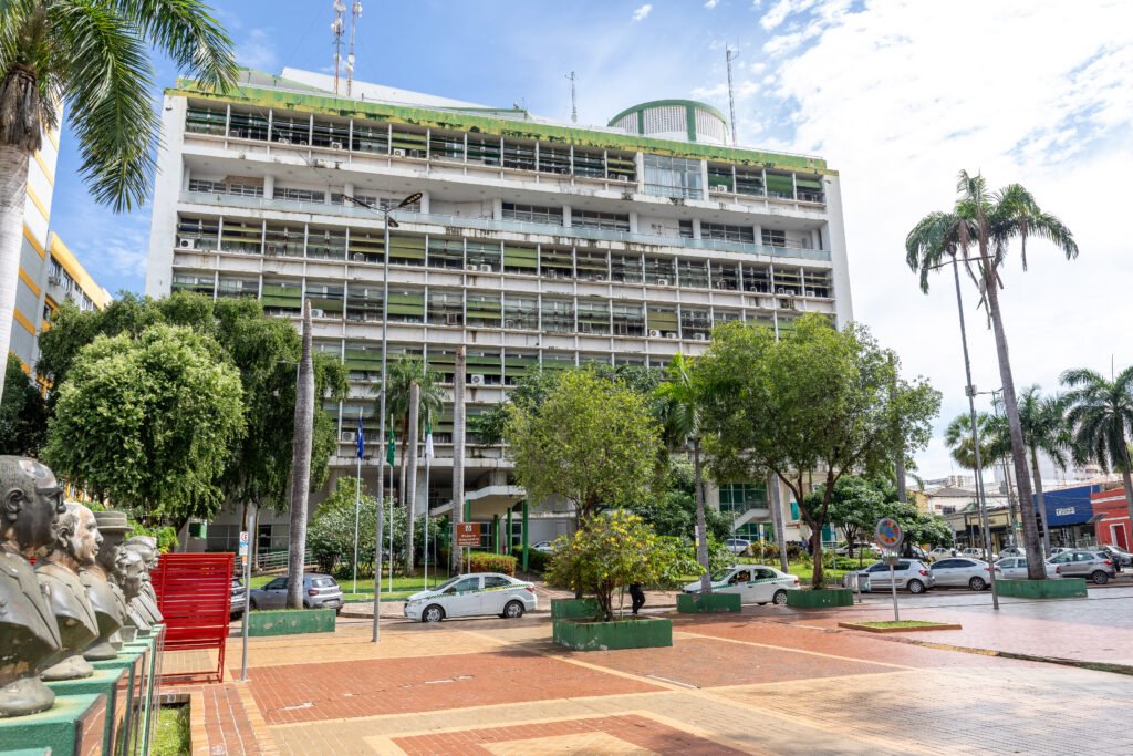 2025-04-22-10-32-088a8767-6807a88e21330-1024x683 Feriado de Corpus Christi: veja o que abre e fecha em Cuiabá nesta quinta-feira (19)