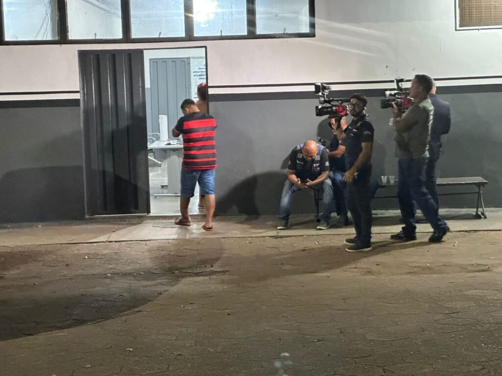 WhatsApp-Image-2025-06-03-at-05.00.47-1024x768 Casal é preso por tráfico de drogas e posse de munição em Várzea Grande