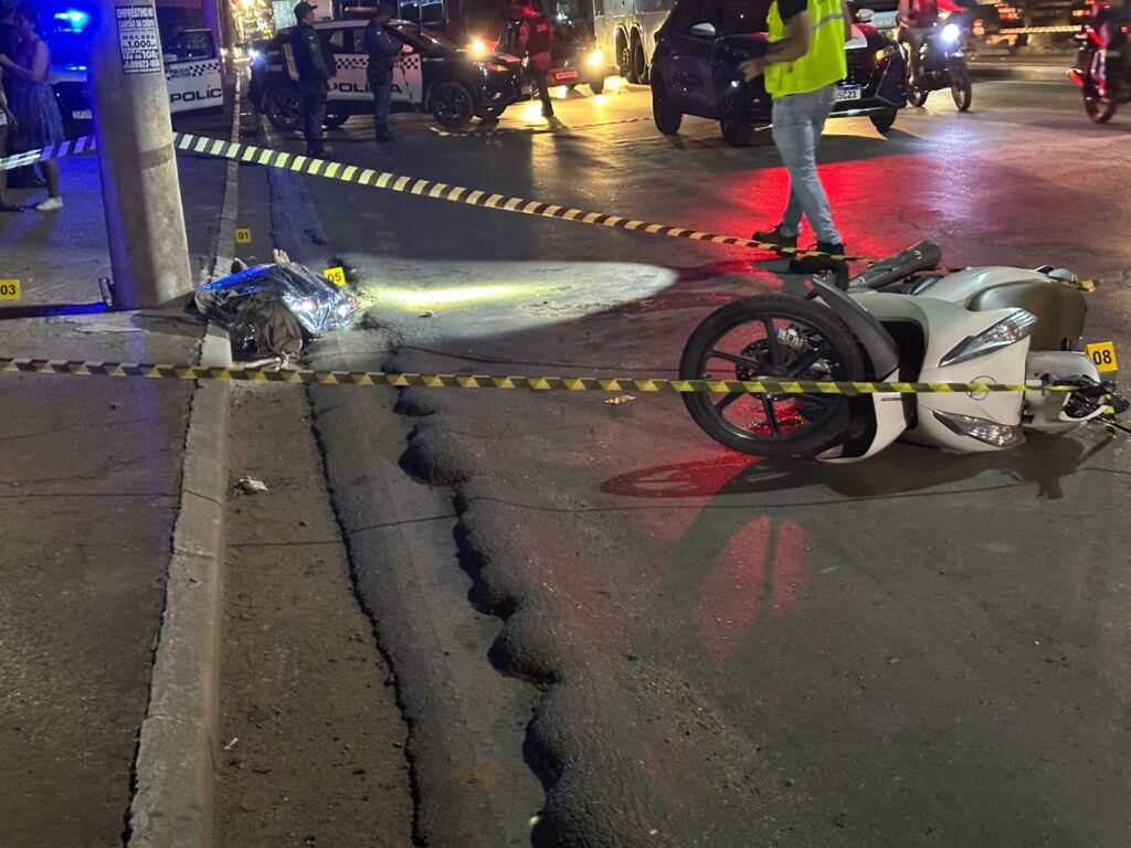 WhatsApp-Image-2025-06-03-at-20.39.41-1024x768 Motociclista morre após colidir com poste na avenida Fernando Corrêa, em Cuiabá