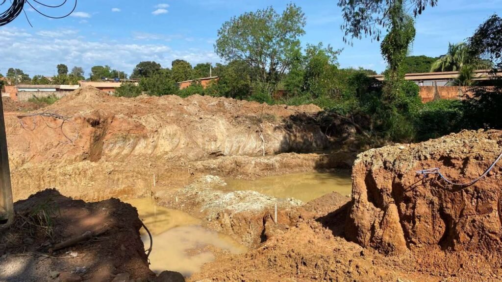 aa3a1fc020fde27c9bf262af182387c6-1024x576 Prefeitura apresenta avanços na reconstrução da ponte entre Monte Castelo e Vila Operária