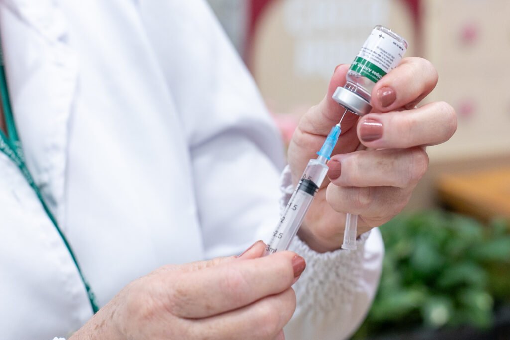 2025-06-07-15-02-0h4a6775-68448cd416861-1024x683 Cuiabá intensifica campanha para vacinar adolescentes contra o HPV até 1º de agosto