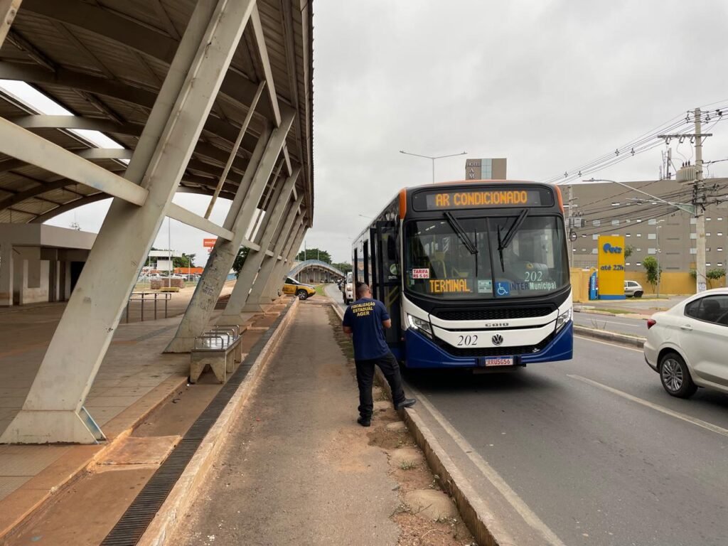 WhatsApp-Image-2025-07-05-at-11.53.07-1024x768 Ager realiza operação de fiscalização no transporte intermunicipal entre Cuiabá e Várzea Grande