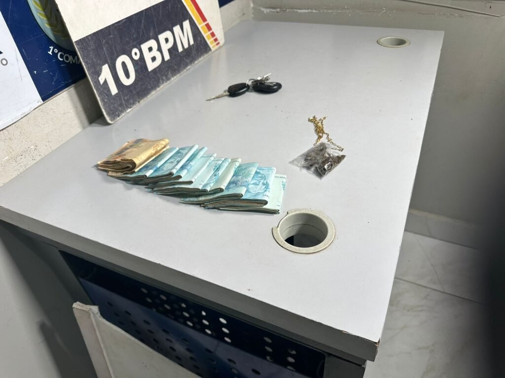 WhatsApp-Image-2025-07-09-at-05.02.16-1-1024x768 Homem é preso com R$ 14 mil em dinheiro e confessa envolvimento em golpe de venda de veículo, em Cuiabá