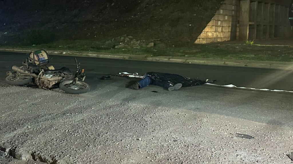 WhatsApp-Image-2025-07-15-at-01.02.52-1-1024x576 Jovem motociclista morre após colisão e atropelamento em avenida de Cuiabá