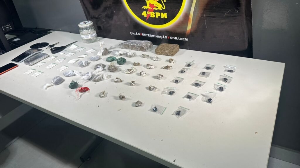 WhatsApp-Image-2025-07-23-at-00.44.28-1-1024x576 Polícia Militar prende dois jovens por tráfico de drogas em Várzea Grande