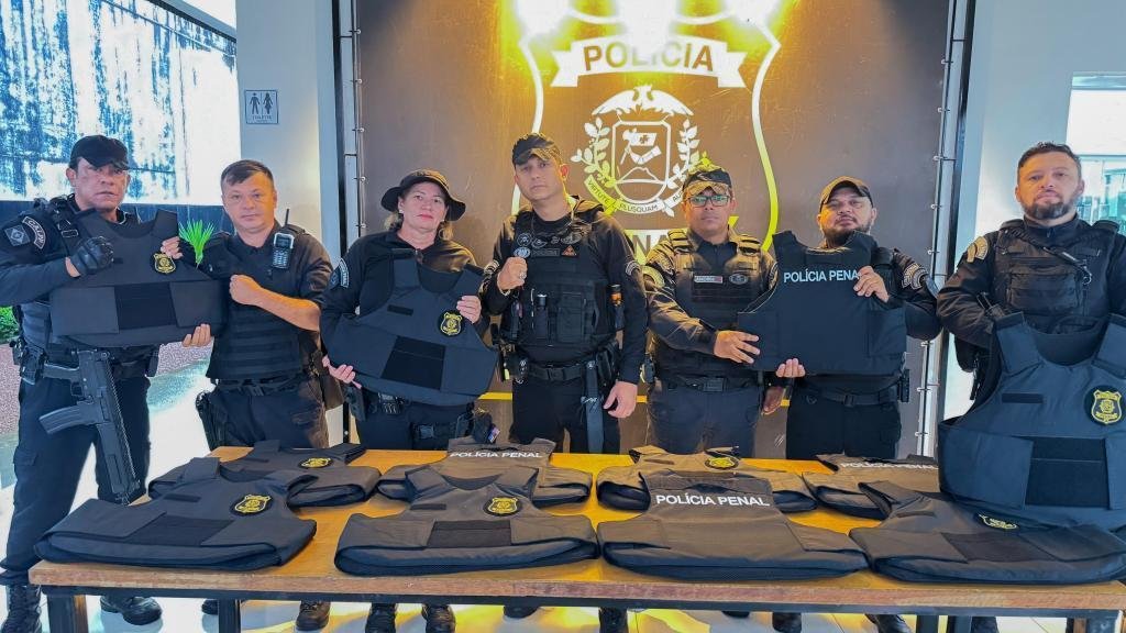 coletes Sejus entrega 1.787 coletes balísticos aos policiais penais de Mato Grosso no primeiro semestre