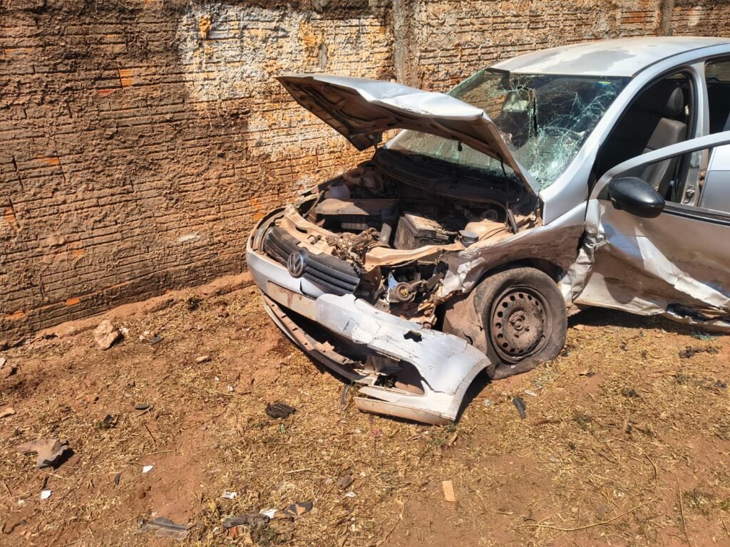 97be0dad-88b0-4ff5-b5bb-ca136dda6926-1024x768 Sinistro grave na Av. São Gonçalo deixa três feridos em Várzea Grande