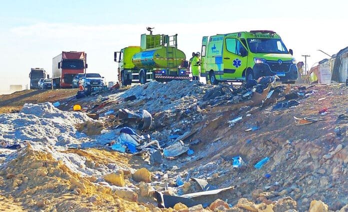 Acidente-Onibus-Rio-Novo-e-carreta-163-entre-Lucas-e-Mutum-agosto-2025-Cesar-Torres-4-696x425-1 Colisão entre ônibus e carreta na BR-163 deixa 11 mortos e 46 feridos