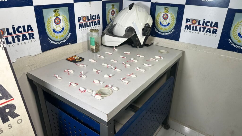 WhatsApp-Image-2025-08-12-at-04.01.19-1024x576 Homem com passagens policiais é preso com drogas durante patrulhamento no bairro Nova Canaã, em Cuiabá