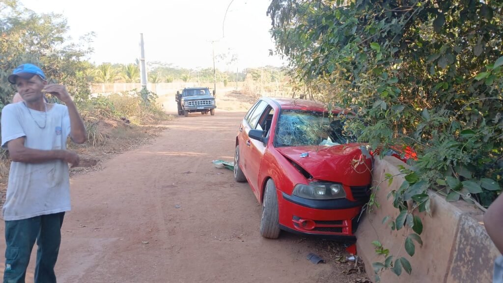 WhatsApp-Image-2025-08-27-at-17.04.43-1024x576 Grave acidente deixa motorista em estado crítico na alça de acesso à ponte Sarita Baracat