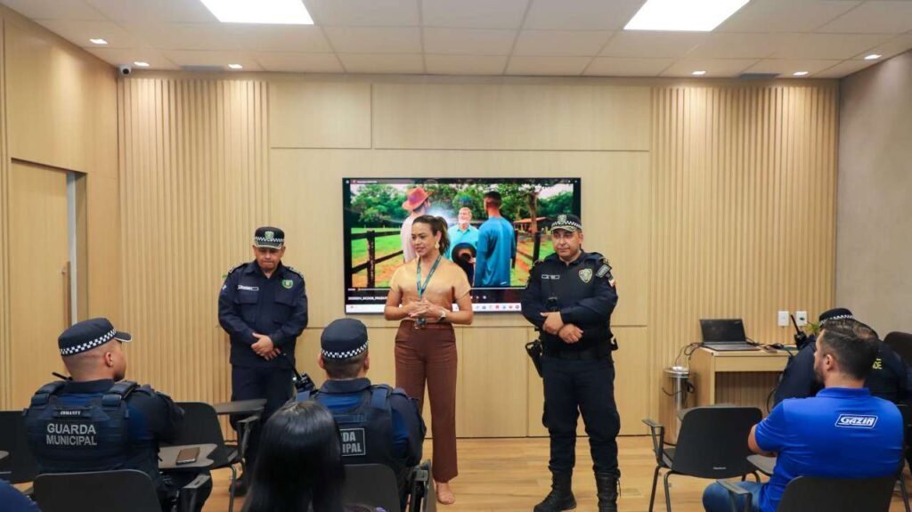 d07e92ab225c8c53f7a888d2a1a53cf4-1024x575 Guarda Municipal reforça compromisso com empresários da região do Cristo Rei em Várzea Grande