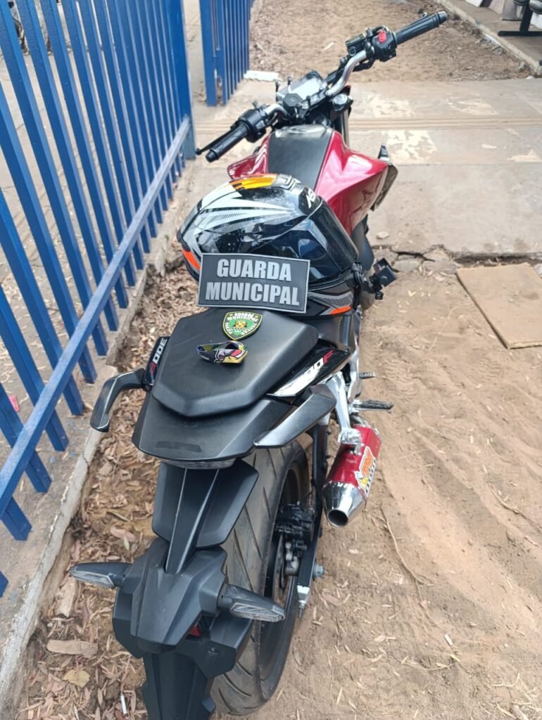 WhatsApp-Image-2025-09-04-at-19.19.58-770x1024 Jovem é flagrado fazendo manobras perigosas com moto sem placa em Várzea Grande