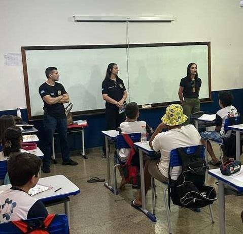 palestra-3-policiais Em 35 dias, Polícia Civil prende 484 homens por violência doméstica em Mato Grosso