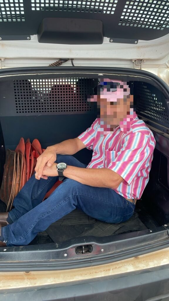 1000624524-576x1024 Motociclista de 52 anos é detido com placa adulterada em Várzea Grande