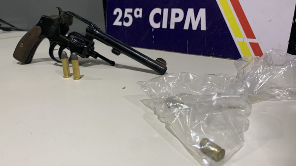 1000625244-1024x576 CAÇA AOS BANDIDOS: Polícia troca tiros com suspeito de assalto em sítio de Várzea Grande; menina de 13 anos é baleada e financiador do grupo é preso em Cuiabá