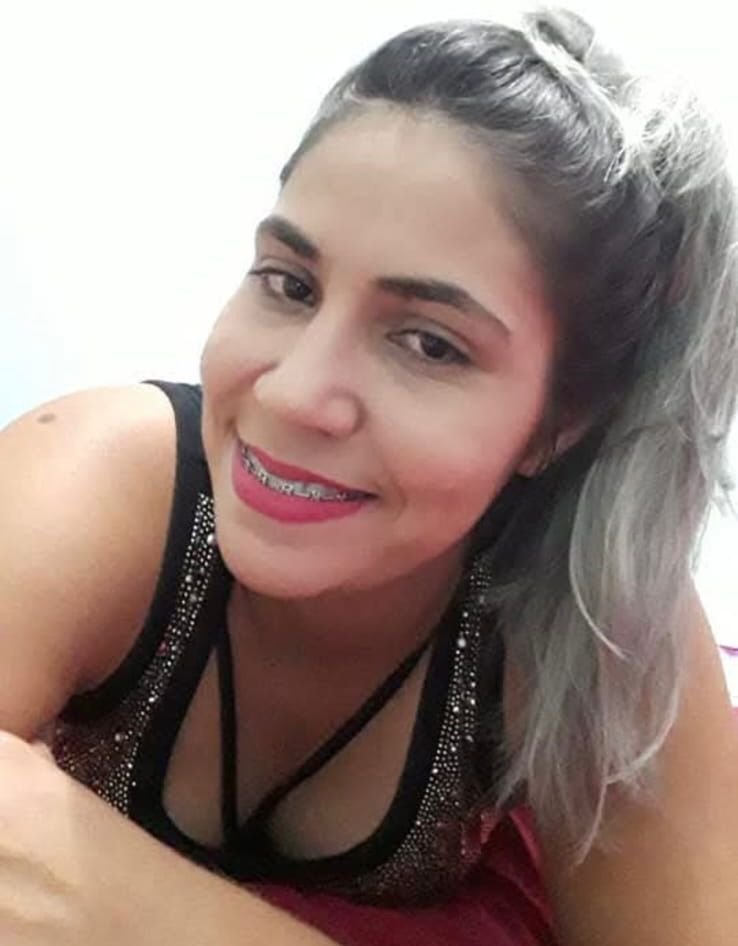 1000630867 FEMINICÍDIO EM NOBRES: HOMEM INVADE CASA DA EX-NAMORADA E A MATA A TIROS COM ARMA FURTADA DE POLICIAL MILITAR