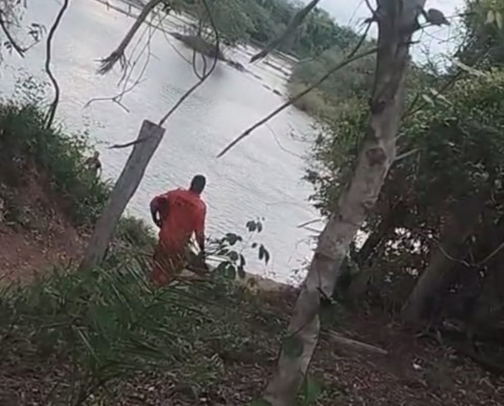 IMG_6047-2 Jovem de 23 anos morre afogado na Prainha do Porto Madeiras em Acorizal