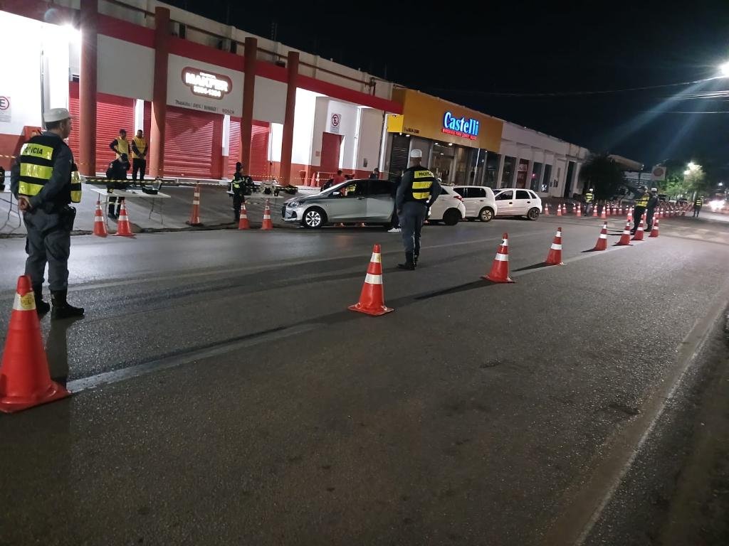 WhatsApp-Image-2025-10-11-at-06.20.09 Operação Lei Seca prende 12 motoristas e remove 36 veículos durante fiscalização em Cuiabá