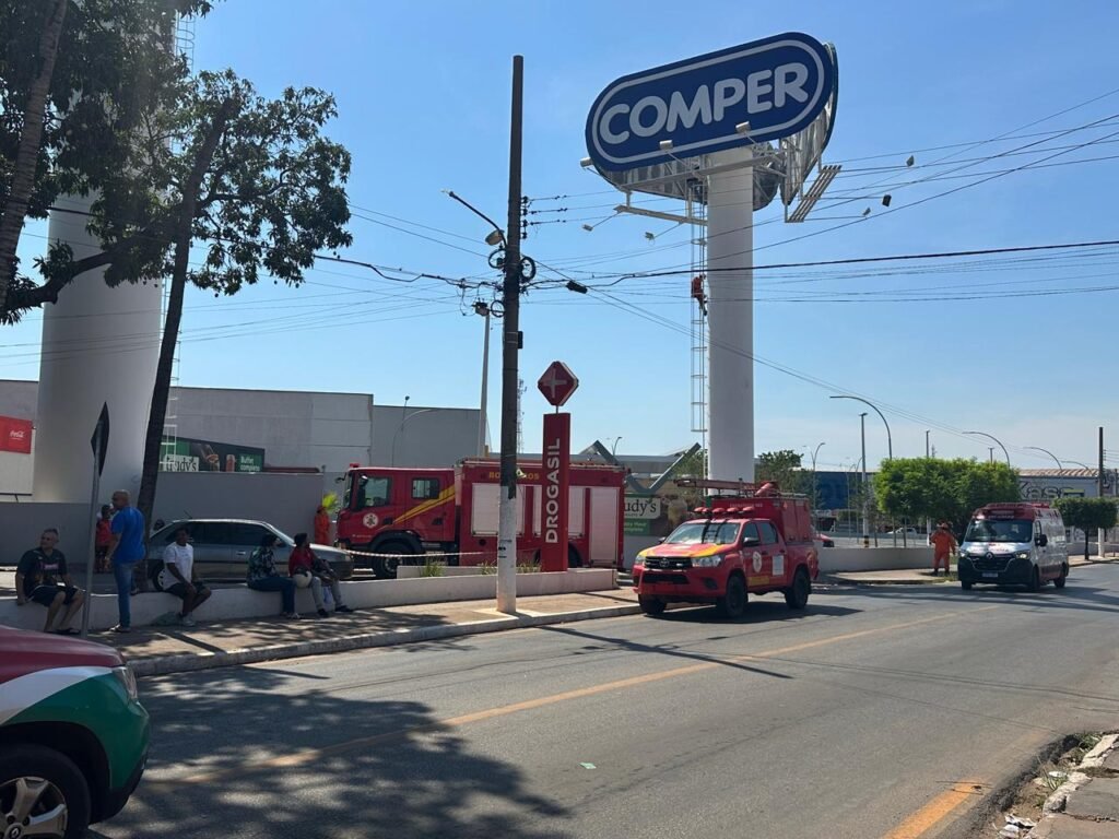 WhatsApp-Image-2025-10-26-at-10.04.15-1-1-1024x768 Homem sobe em caixa d’água e ameaça se jogar na Avenida Alzira Santana, em Várzea Grande