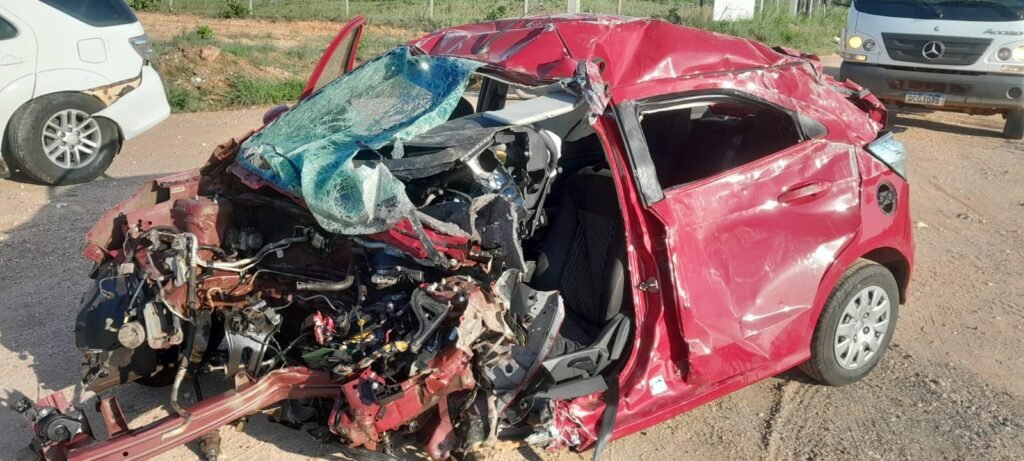 1000677131-1024x461 Ultrapassagem proibida provoca tragédia com três mortes na BR-070 em Mato Grosso