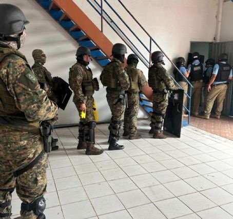 BOPE-DETRAN-VG Crise no Ciretran termina sem feridos após rendição de vigilante em surto