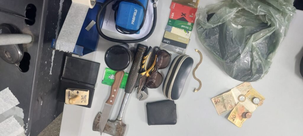 1000685718-1024x461 Suspeito é localizado com cartões e objetos furtados no Bosque da Saúde