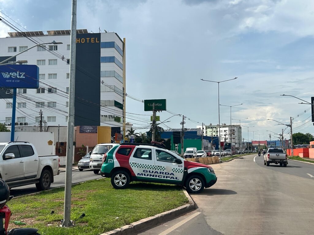 1000695888-1024x768 Atropelamento em via movimentada deixa pedestre em estado gravíssimo na João Ponce de Arruda