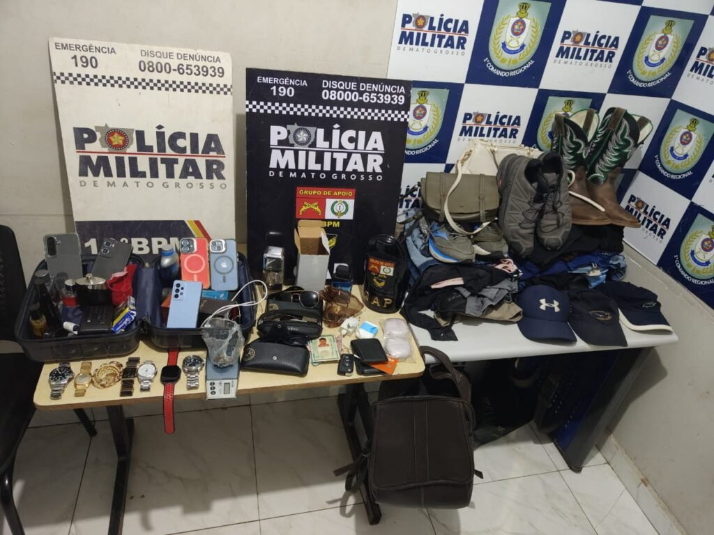 1000699932-1024x768 Quadrilha suspeita de série de furtos é interceptada na MT-010 com joias e objetos roubados