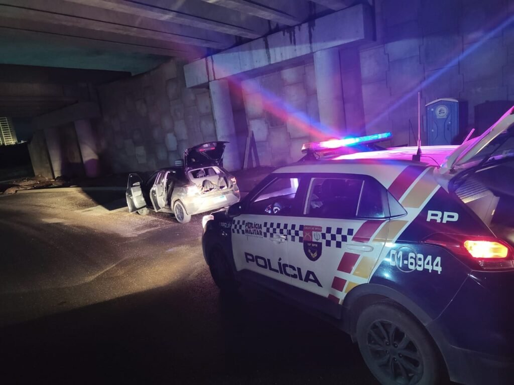 1000699933-1024x768 Quadrilha suspeita de série de furtos é interceptada na MT-010 com joias e objetos roubados