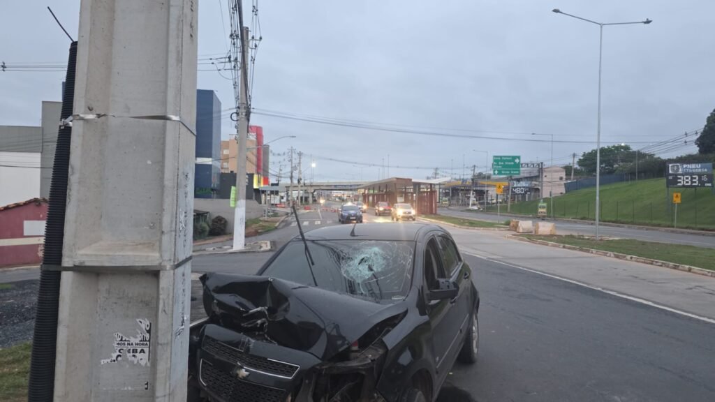 WhatsApp-Image-2025-12-06-at-09.13.16-1-1024x576 Colisão brutal na Av. da FEB deixa motorista morto durante a madrugada
