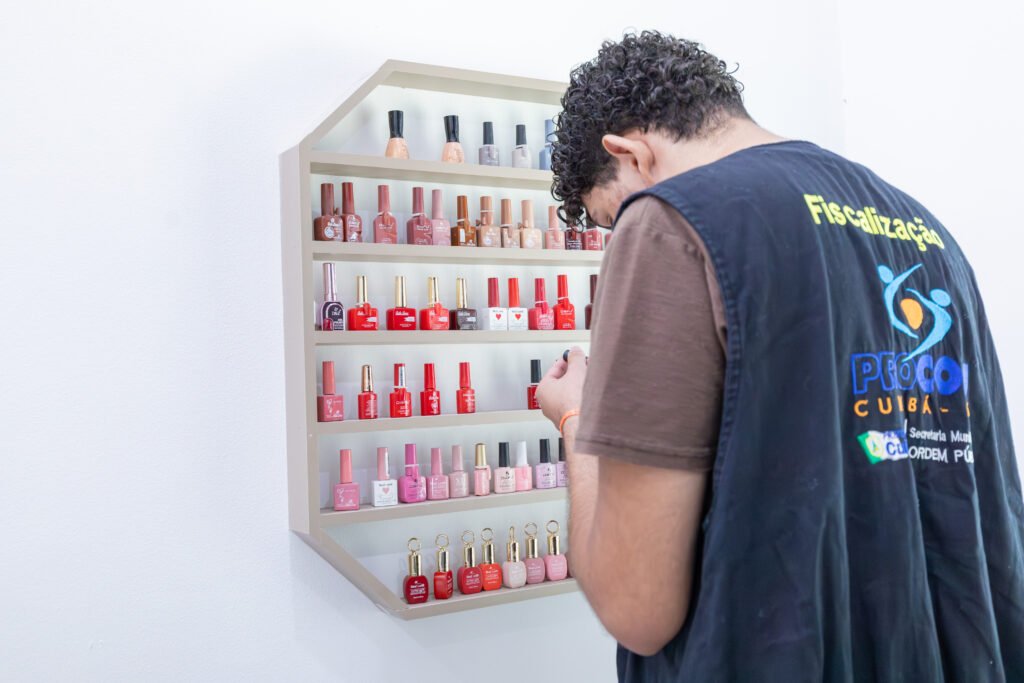 2026-03-04-15-15-090a4696-69a884c10531b-1024x683 Prefeitura interdita clínica de estética e espaço de eventos após fiscalização em prédio na Avenida Canadá