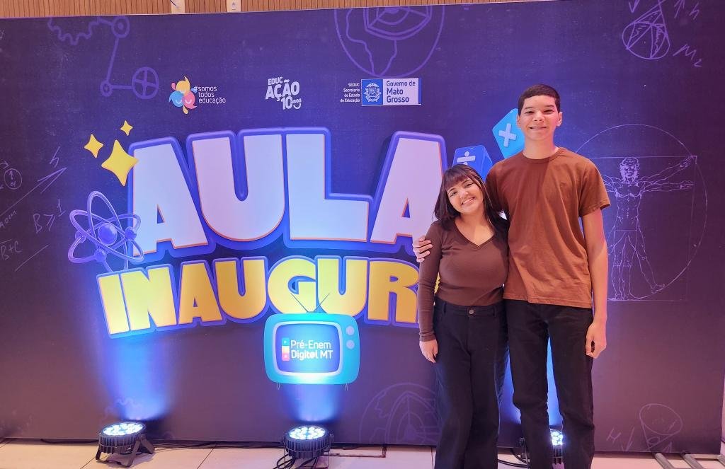 20260321_074102 Preparação de peso: 500 estudantes lotam teatro da UFMT em aulão do Pré-Enem Digit@l 2026