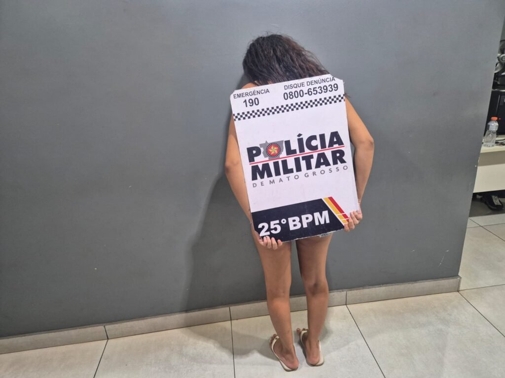 WhatsApp-Image-2026-03-10-at-21.50.08-1-1024x768 Jovem é conduzida à delegacia após ser flagrada com porção de maconha em Várzea Grande