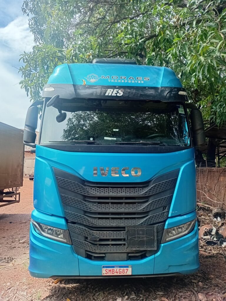 WhatsApp-Image-2026-03-14-at-21.43.14-768x1024 Polícia Militar recupera dois caminhões furtados escondidos em rua sem saída em Várzea Grande