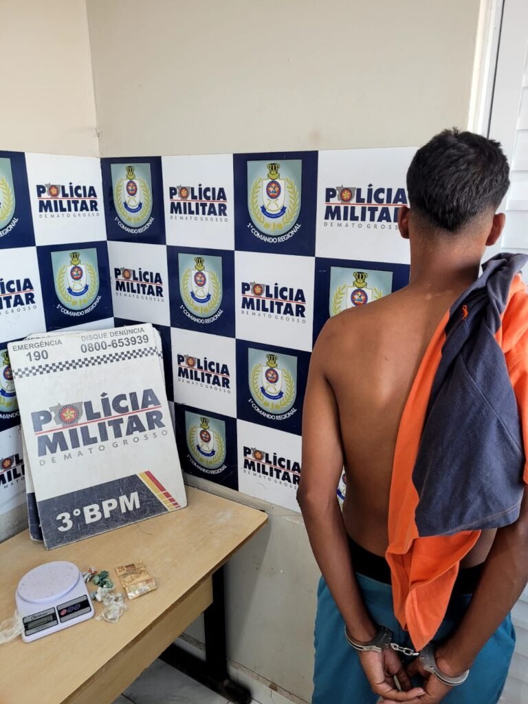 WhatsApp-Image-2026-05-05-at-18.03.57-768x1024 TRÁFICO NO TRÊS PODERES: PM PRENDE SUSPEITO COM COCAÍNA, MACONHA E CELULAR INVESTIGADO EM CUIABÁ