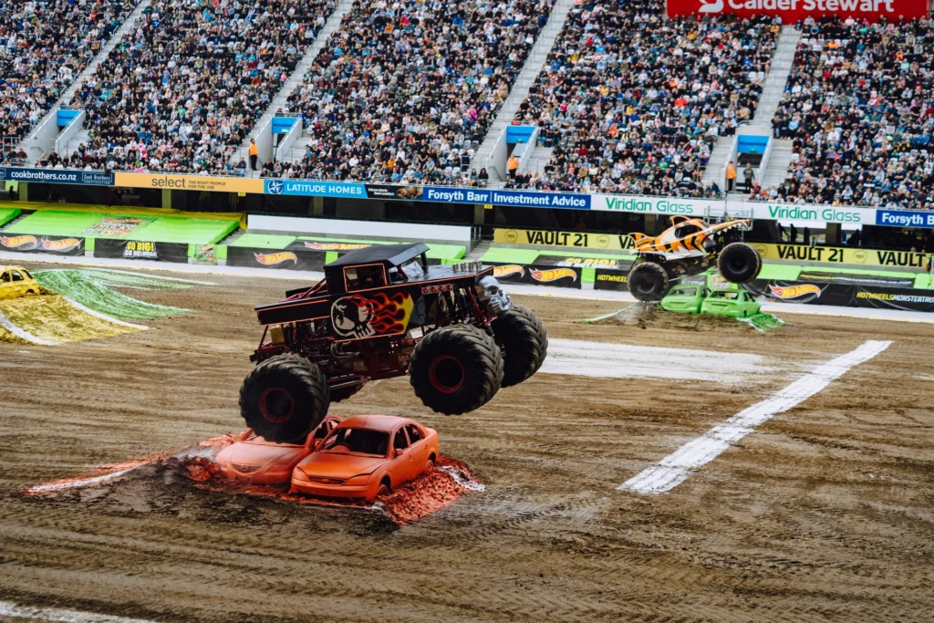 copia_de_hot_wheels_monster_trucks_hq_-_ray_tiddy_21_1784925508933-1024x683 Hot Wheels Monster Trucks Live confirma estreia em Cuiabá e promete espetáculo na Arena Pantanal em 2027