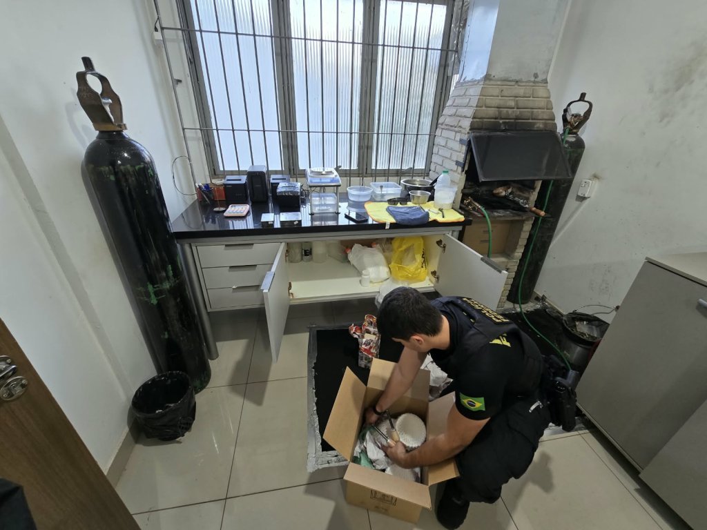 31f543d09e7ecf688c1f088b3297c154 PF prende dois empresários em Cuiabá por suspeita de movimentar R$ 5,2 milhões com ouro ilegal em Mato Grosso