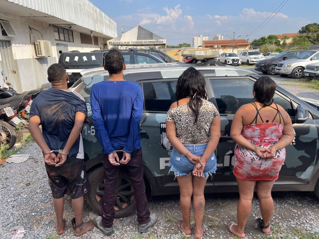 WhatsApp-Image-2026-09-18-at-22.14.20-1024x768 Quatro suspeitos são presos pela Força Tática após roubo em Cuiabá; grupo é ligado a outros crimes